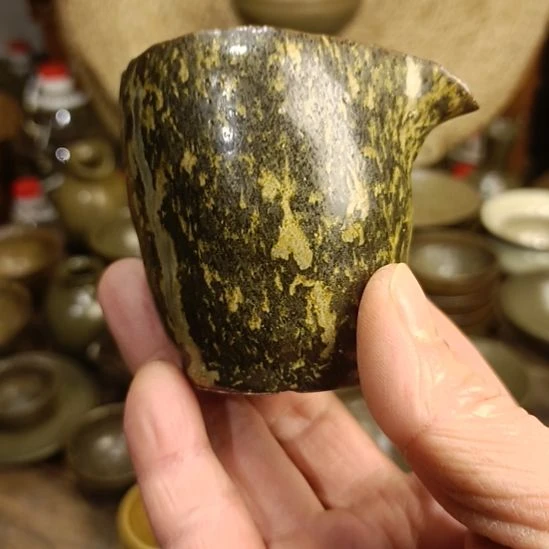 玛瑙釉手工原矿茶器