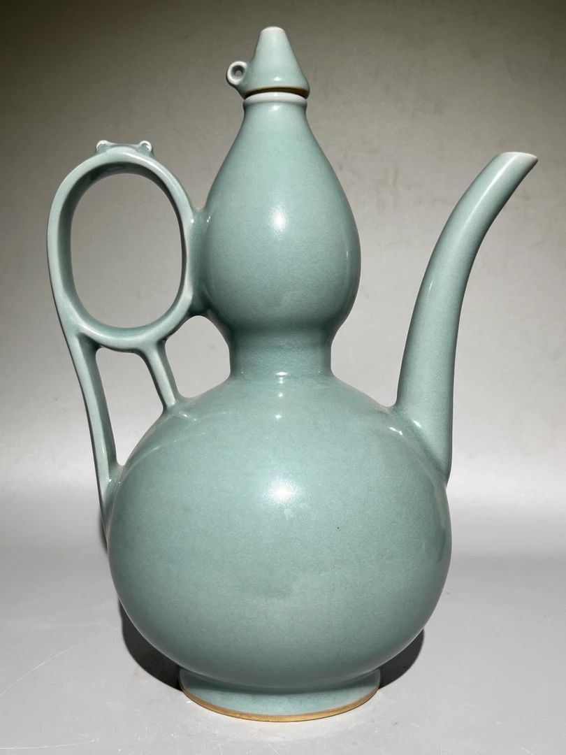 龙泉粉青釉执壶，精品