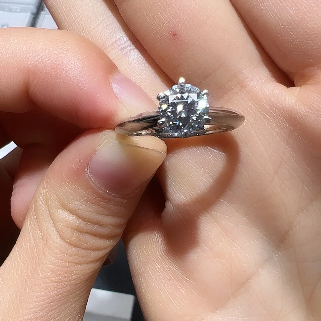 钻石铂Pt950镶嵌戒指/指环铂金14圈口1.05ct 双证书六抓戒指