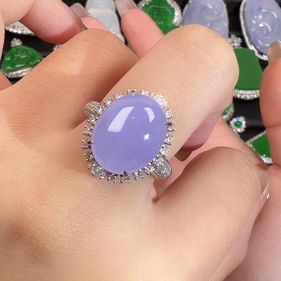 翡翠戒指18K金镶嵌蛋面