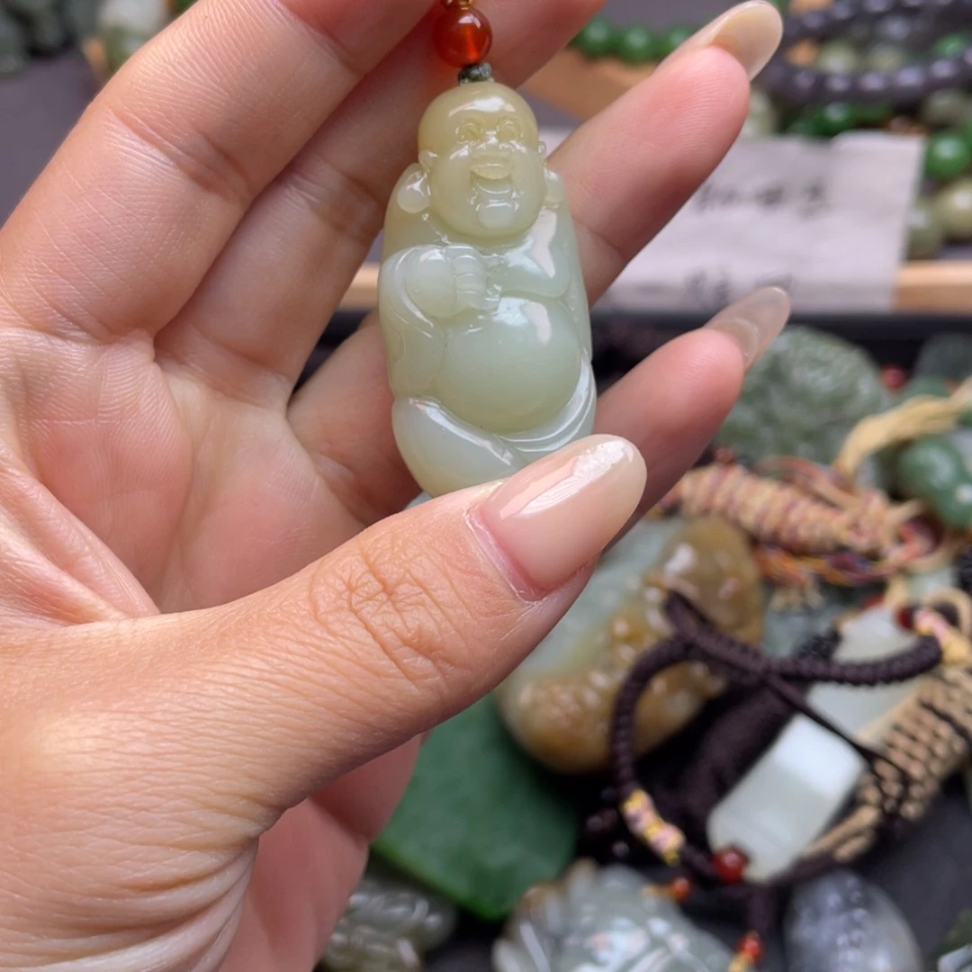 和田玉颈饰未镶嵌