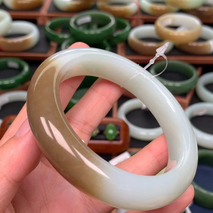 和田玉（糖玉）手镯未镶嵌62