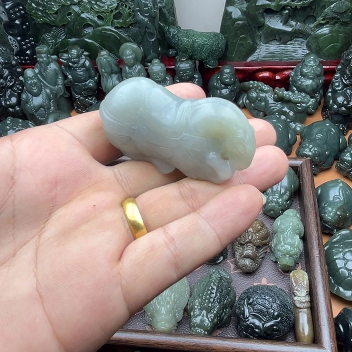 和田玉未镶嵌挂件