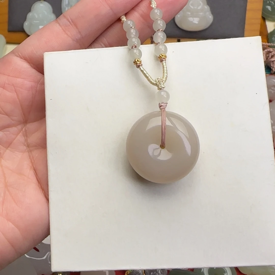 Y***、和田玉未镶嵌颈饰