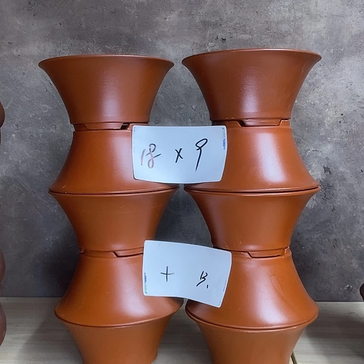 紫砂花盆我在外面