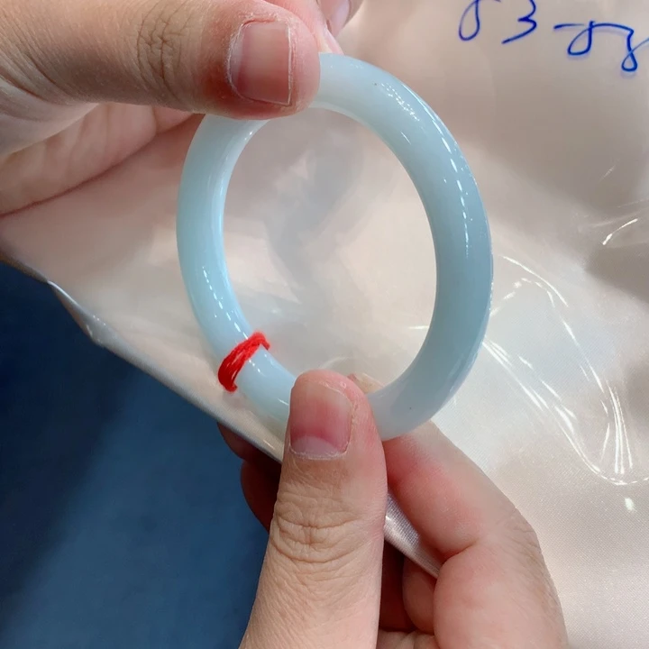 翡翠未镶嵌手镯手镯