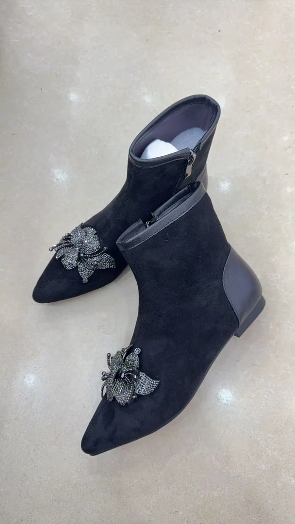 2025春款 方跟短靴 尖头女靴 单里灰色低跟 绒里时装方根高跟鞋