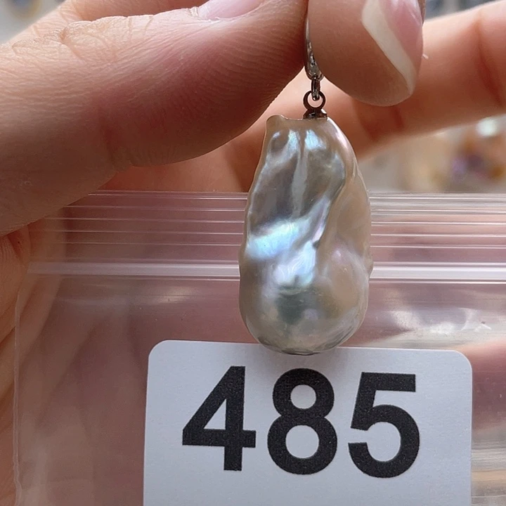 未镶嵌天然珍珠。  漏 漏 漏淡水珍珠