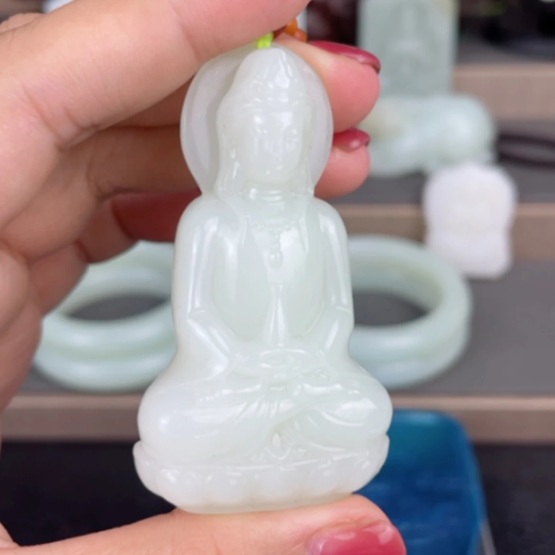 【闪购商品】颈饰未镶嵌和田玉