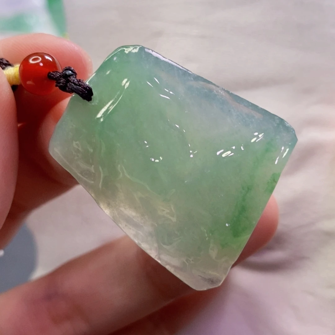 【闪购商品】翡翠吊坠(不含链)未镶嵌663