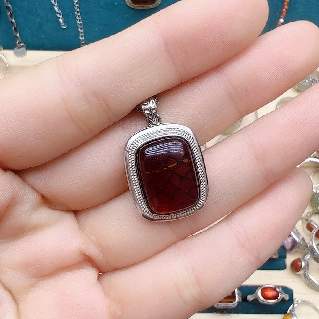 血珀颈饰银S925镶嵌天然