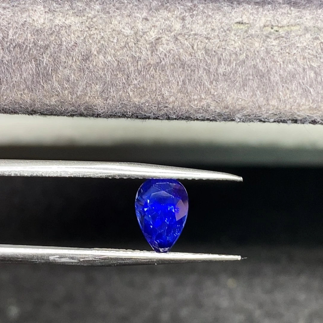 蓝宝石裸石2.18克拉天然皇家蓝蓝宝石