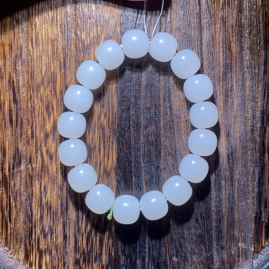 和田玉手链未镶嵌奶**?13m老型