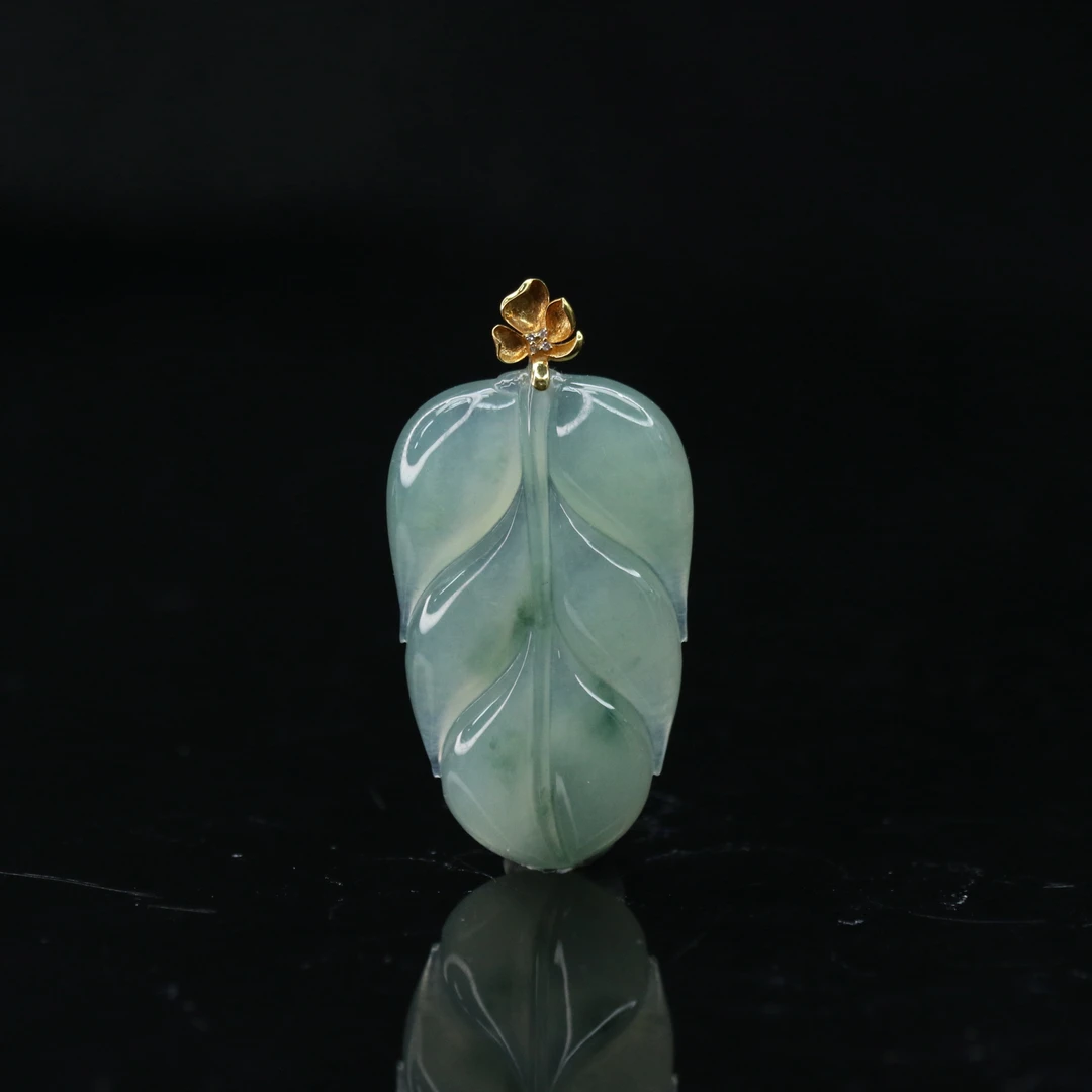 lot18天然缅甸翡翠A货18k叶子/900079/保利厦门拍卖