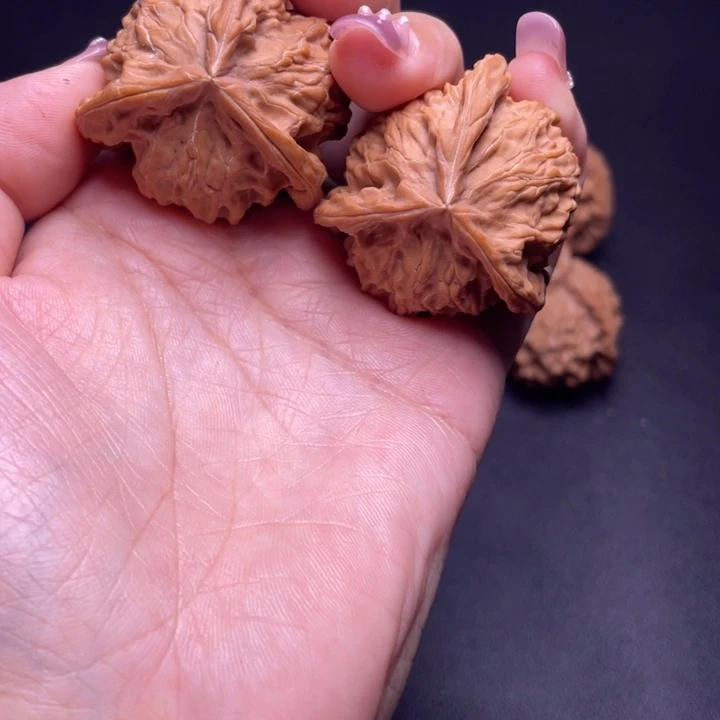 吊坠文玩核桃盘山三棱