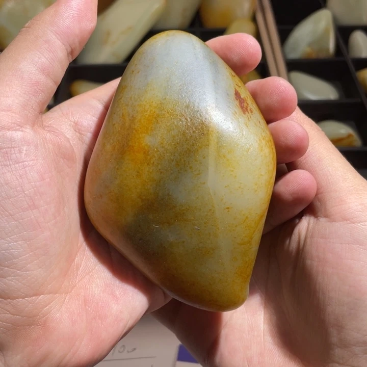 和田玉未镶嵌吊坠(不含链)学**融