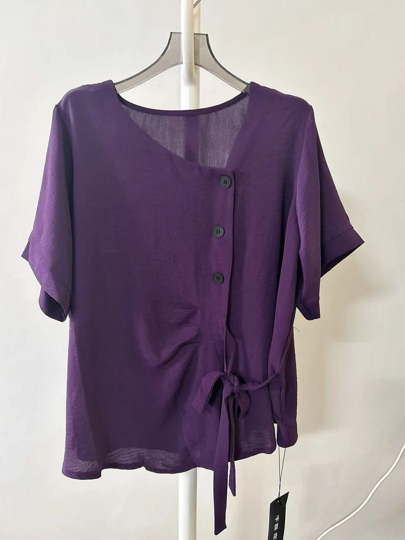 5517设计感大码女装时尚显瘦百搭经典V领显瘦减龄气质