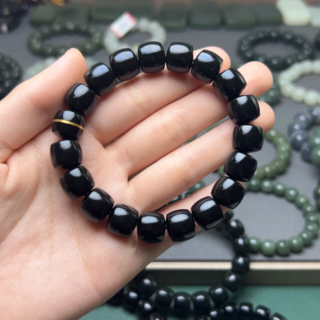 和田玉手链未镶嵌高**?