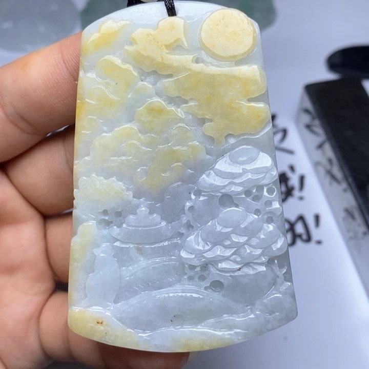 翡翠未镶嵌颈饰翡翠