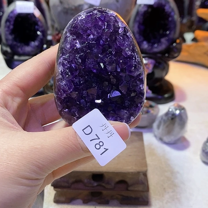 水晶摆件未镶嵌修****狸摆件