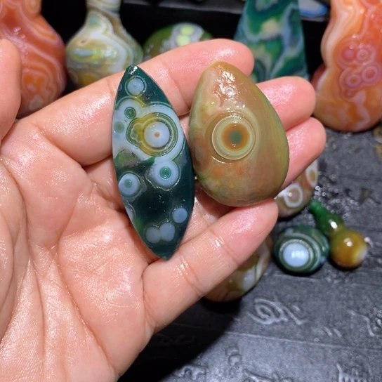 石英质玉珠宝半成品未镶嵌王****！