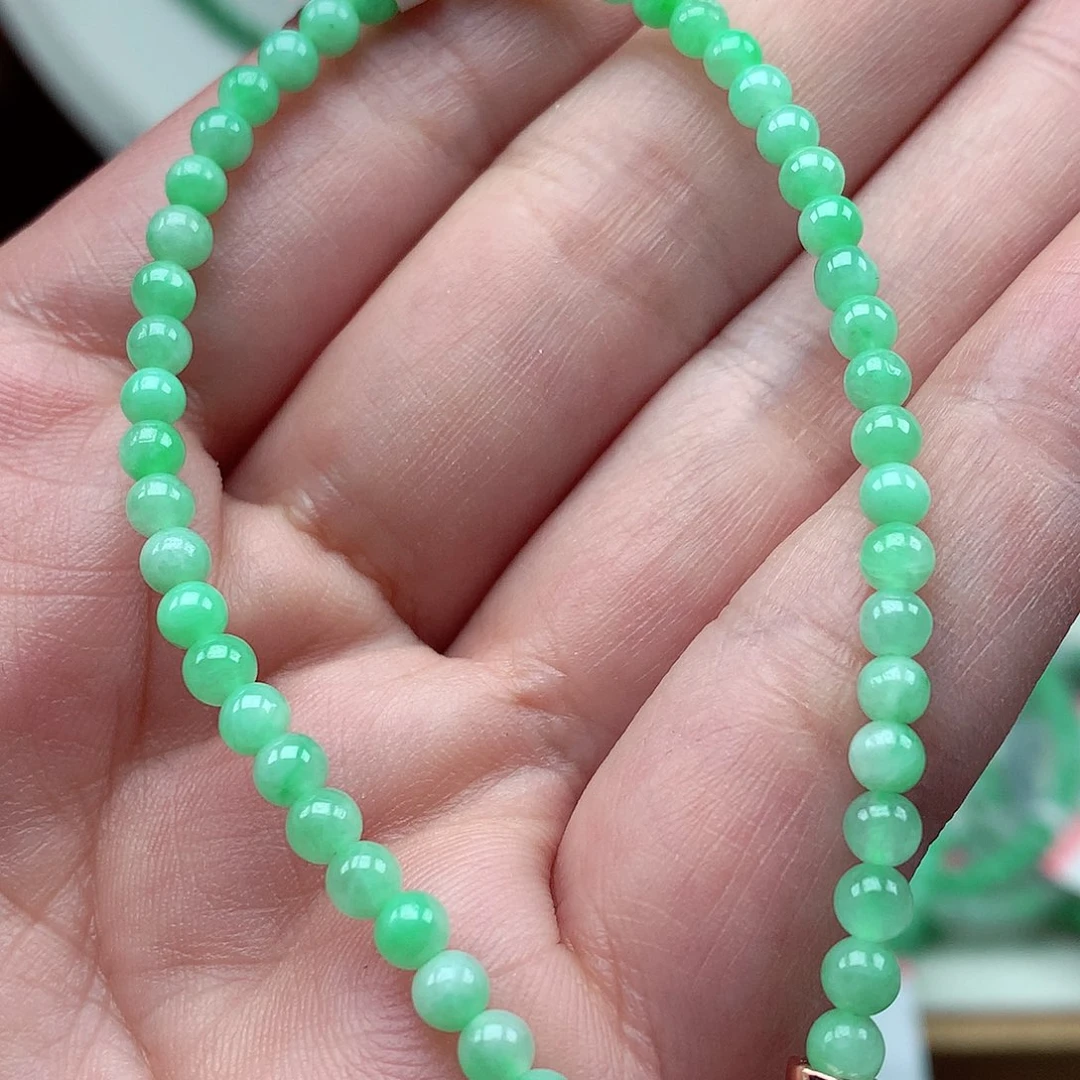 翡翠未镶嵌毛衣链