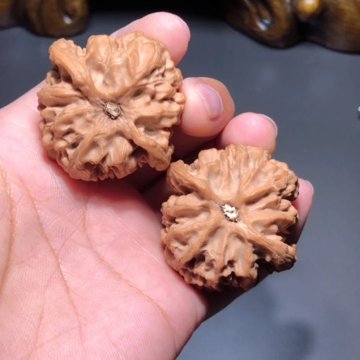 文玩核桃把件飞***.41.5苹果园