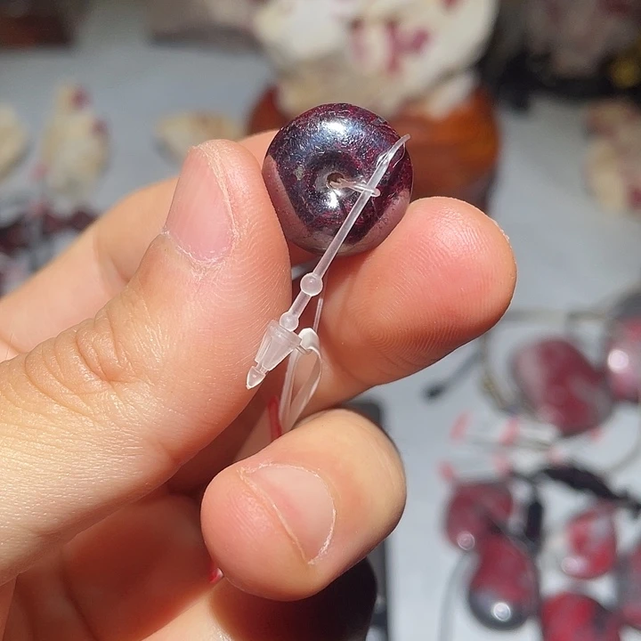 天然辰砂原矿平安扣