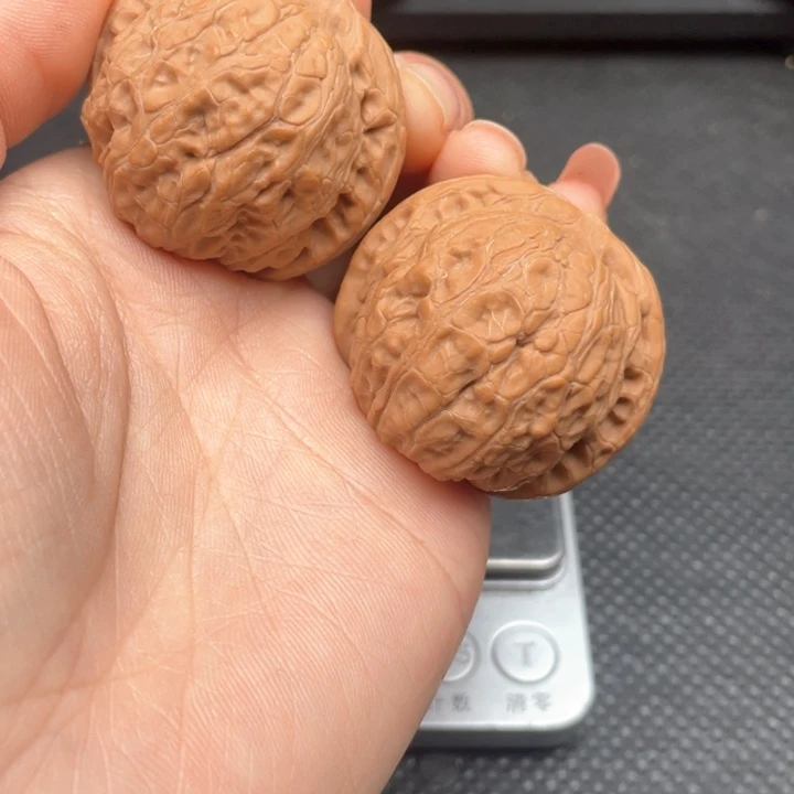 核桃手串/手链B****e乾隆磨39尺尖有黄