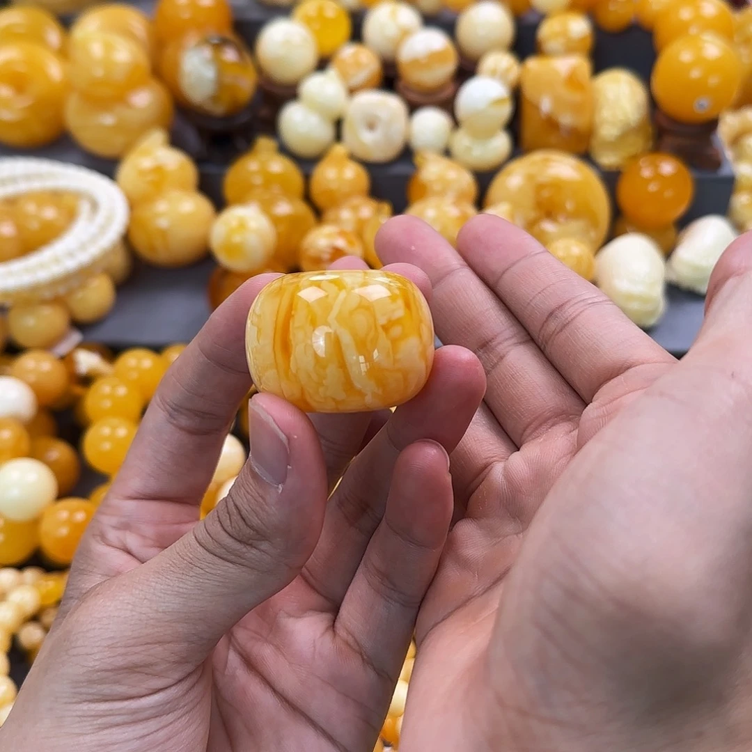 琥珀未镶嵌珠宝奇石