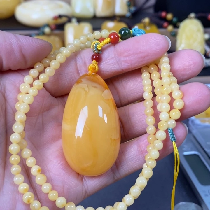 未镶嵌琥珀裸石水滴