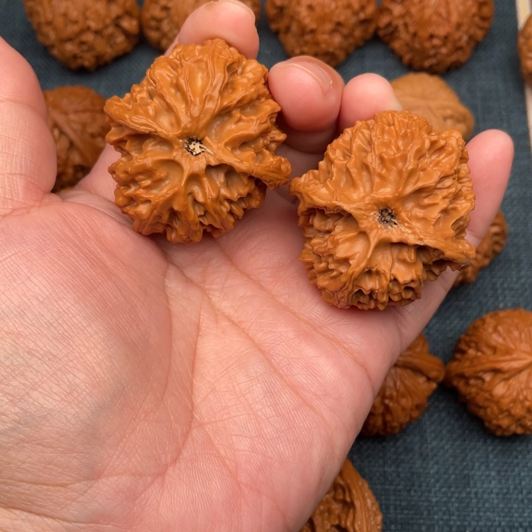 文玩核桃把件苹果园43