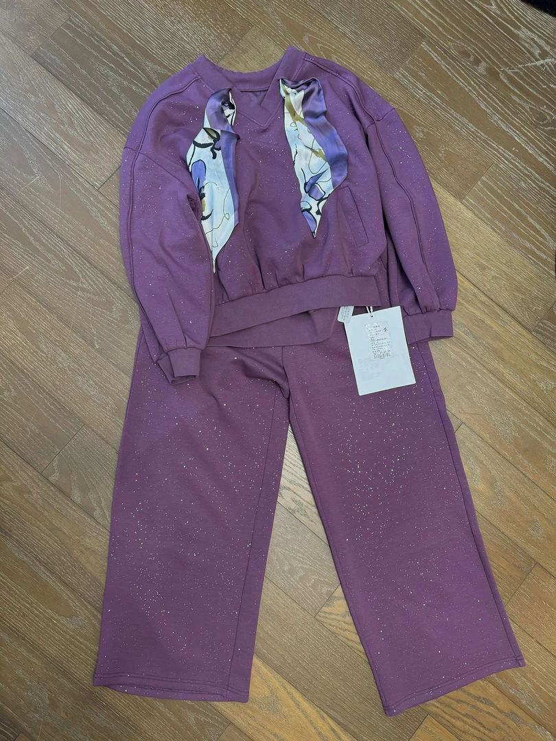 WUYINGYING【巴塞套装】早秋欧货高品烫金工艺丝巾设计卫衣套装