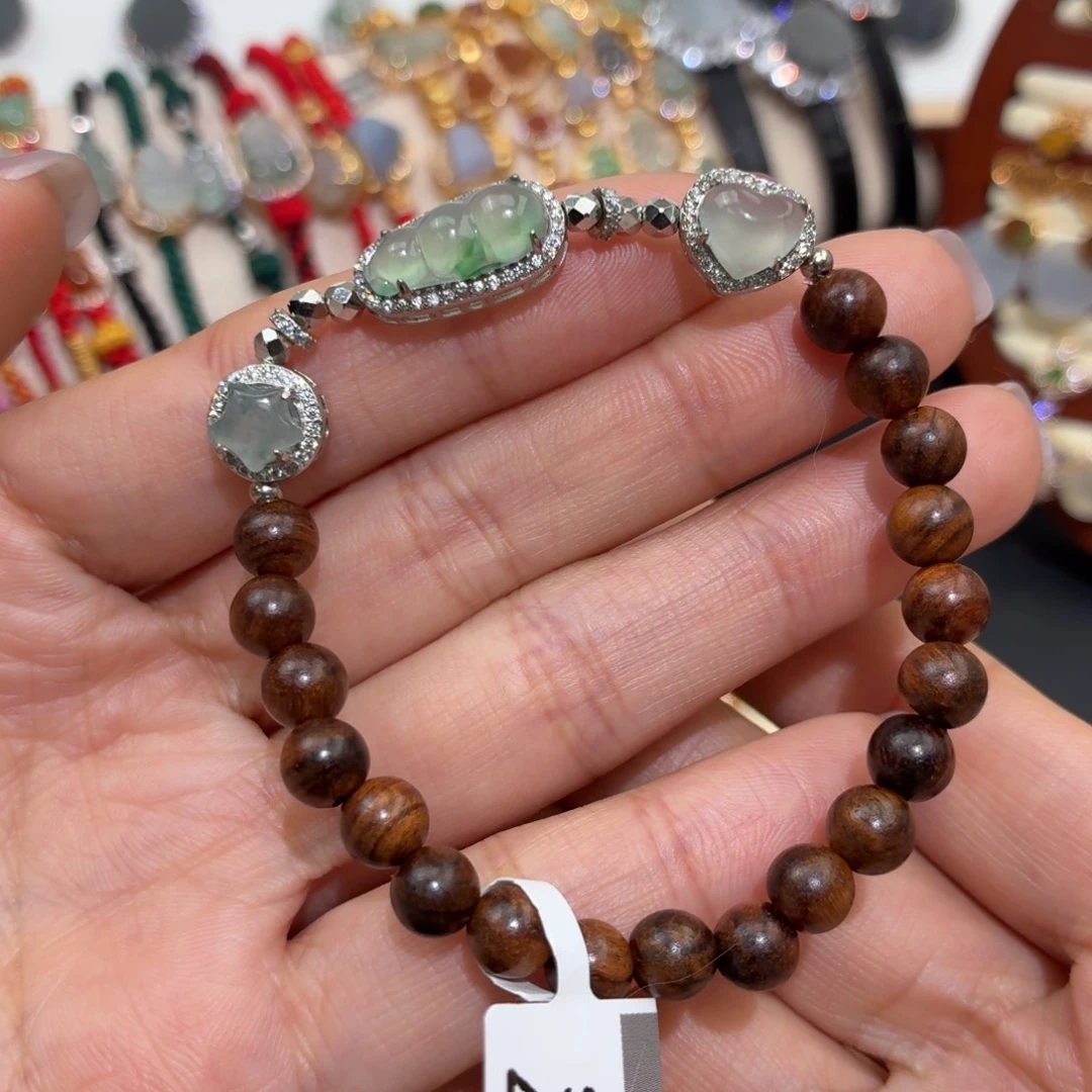 翡翠银S925镶嵌颈饰手串