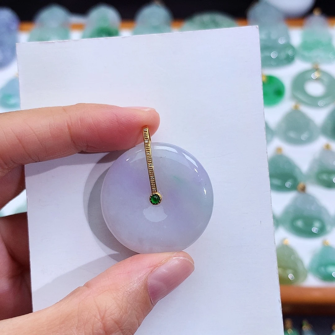 翡翠18K金镶嵌颈饰翡翠吊坠