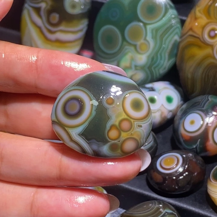 玛瑙/玉髓未镶嵌珠宝奇石8