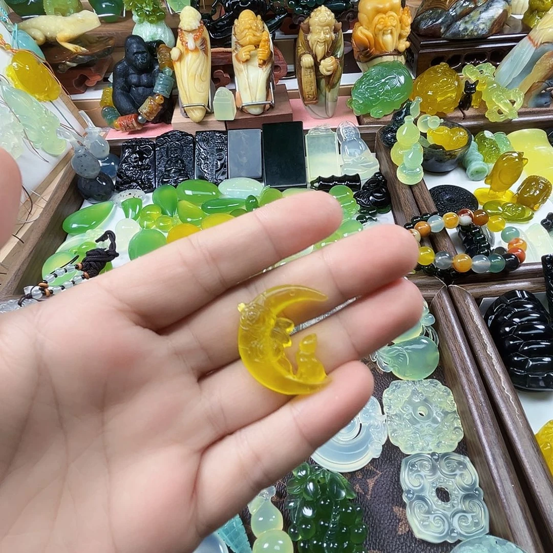 岫玉未镶嵌吊坠(不含链)