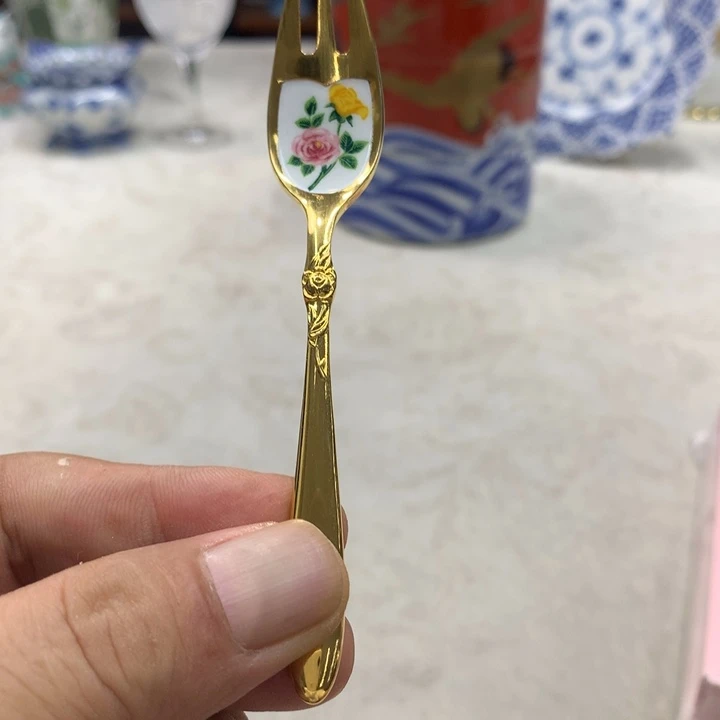 青****紫砂金瓷阁精品瓷器店