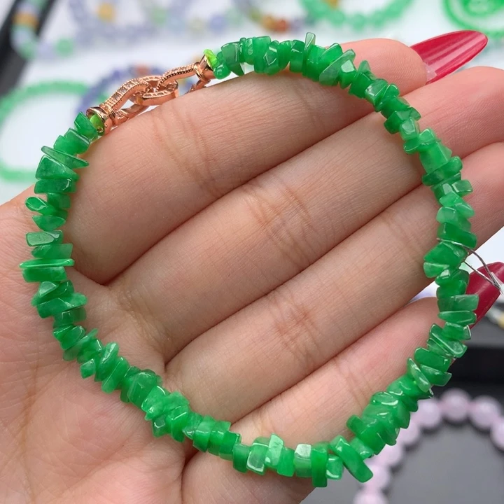 翡翠手镯未镶嵌翡翠