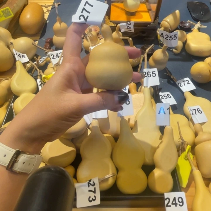 大叶紫檀（黑酸枝木类）