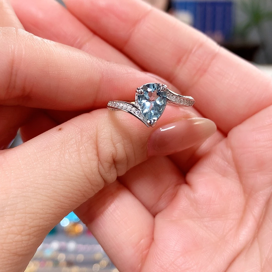 海蓝宝石戒指银S925镶嵌海蓝宝戒指