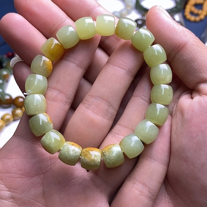 未镶嵌透闪石质玉珠宝奇石R*p