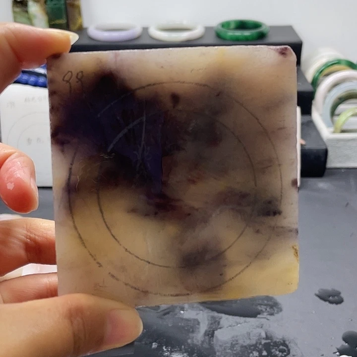 石英质玉未镶嵌手镯定制