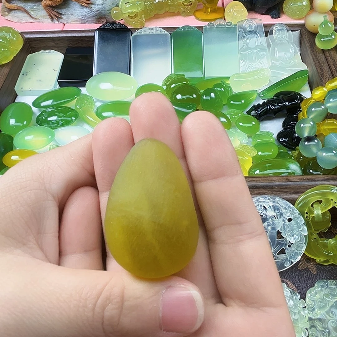 岫玉未镶嵌吊坠(不含链)