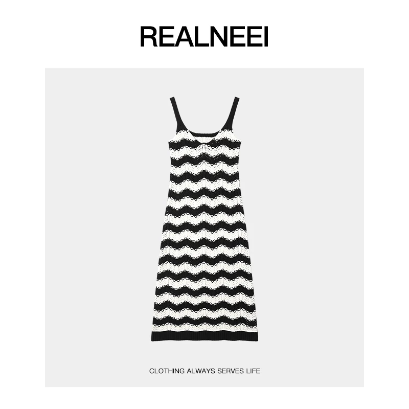REALNEEI【罗曼蒂克】欧若风棉感黑白条纹撞色薄款针织长裙21748