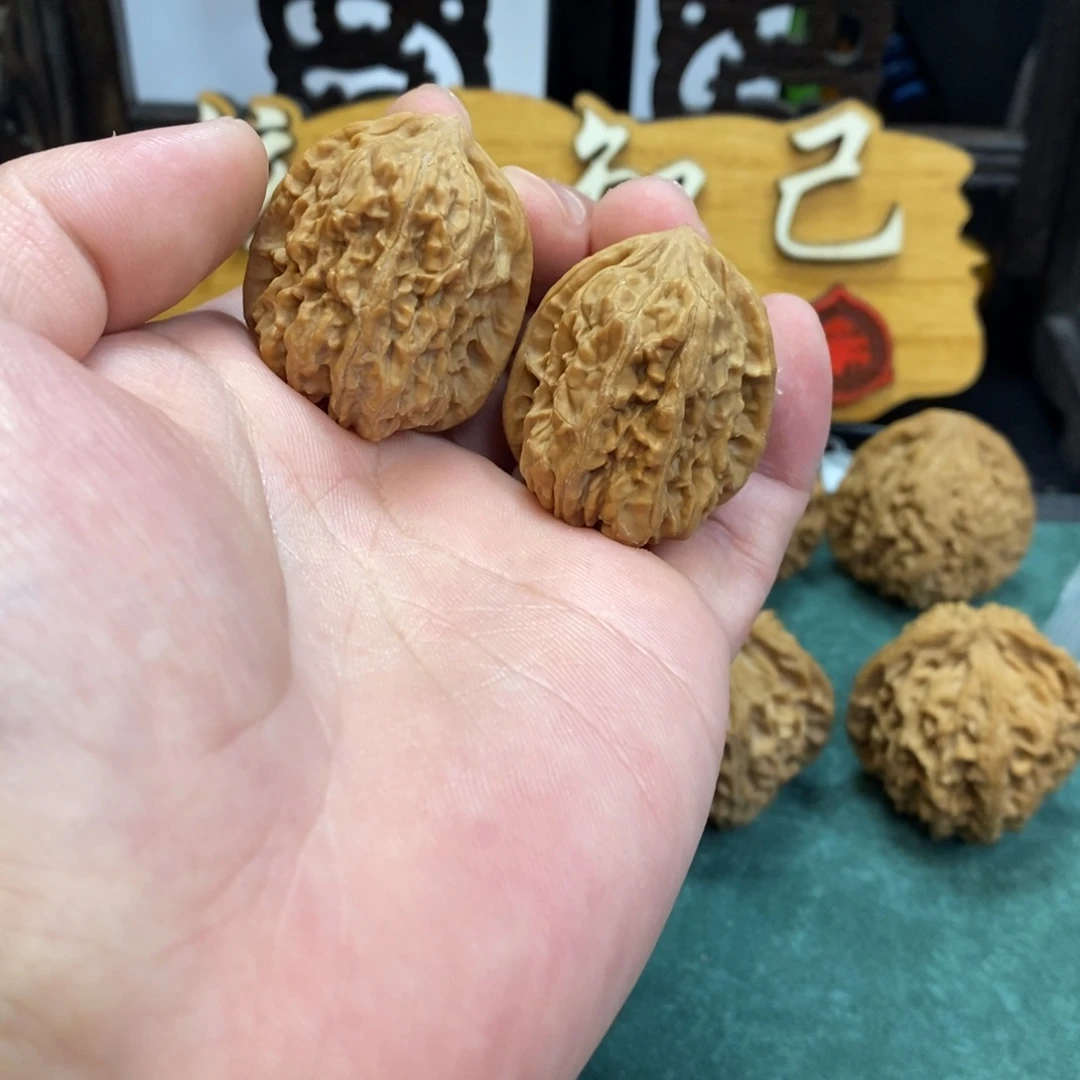 文玩核桃吊坠小众山地野果32