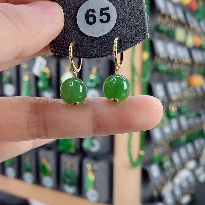 18K金镶嵌和田玉耳饰