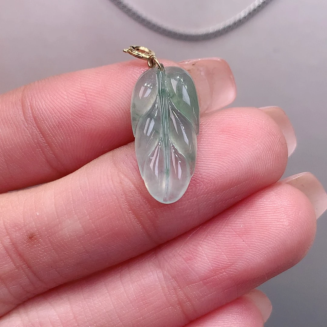 颈饰18K金镶嵌翡翠开播福利