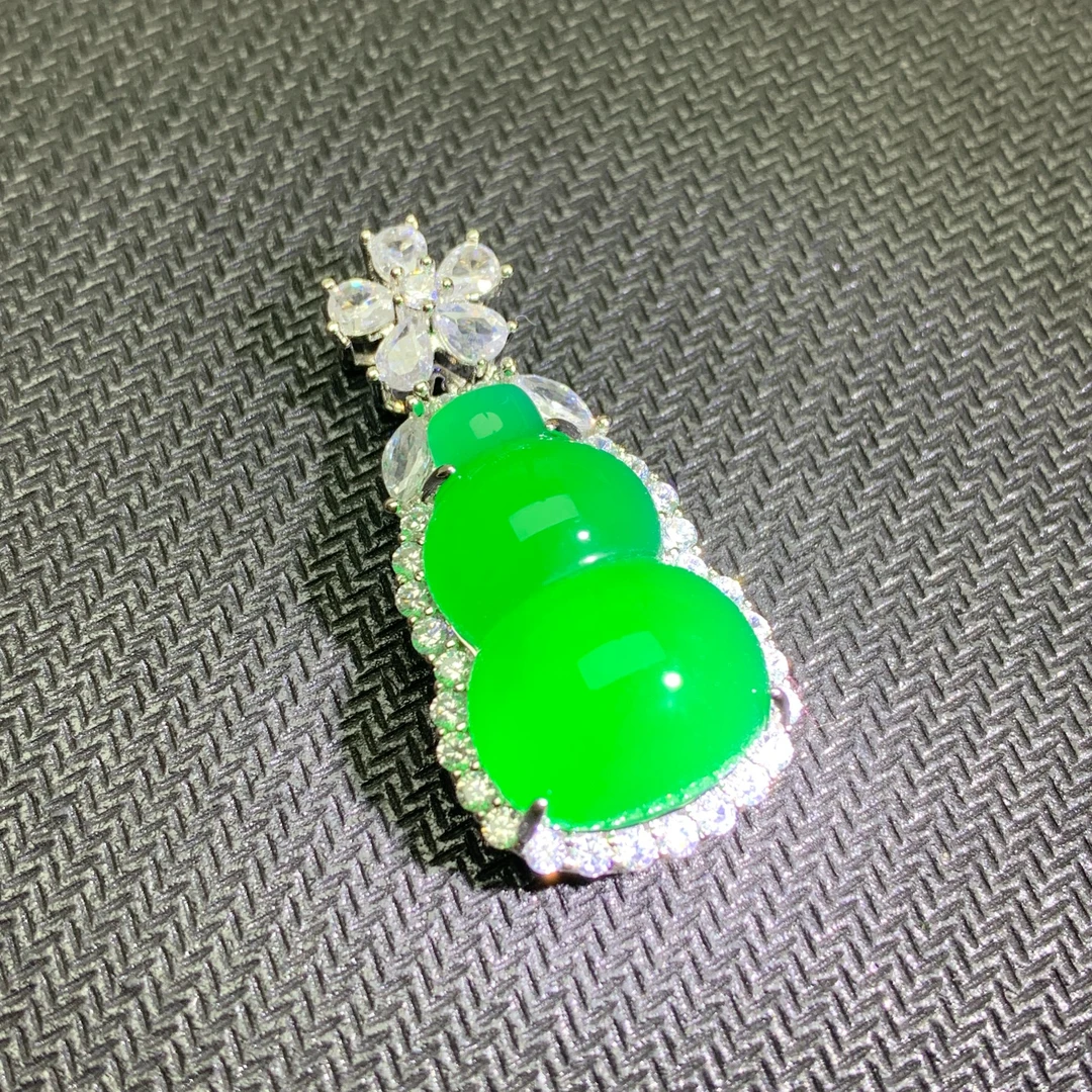 【品颂珠宝】天然珠宝玉石无纹无裂葫芦吊坠