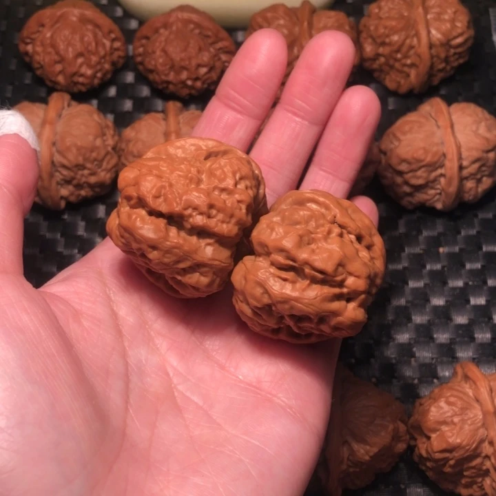 文玩核桃把件八**财蛤蟆